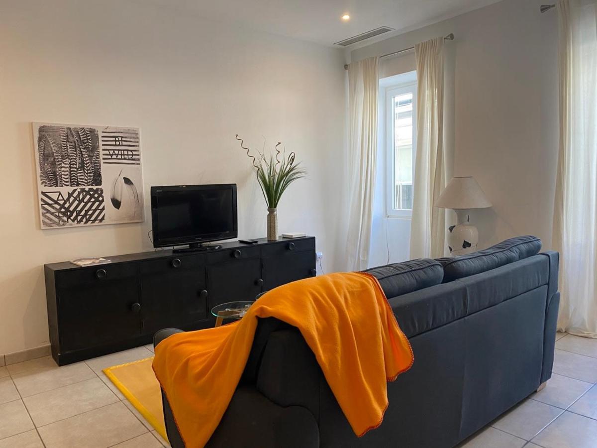 Апартаменты 2Br In The Zoko Contemporary And Convenient Гибралтар Экстерьер фото